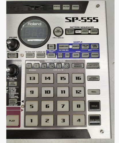 Roland SP-555 Performance Sampler DJ Groove Sampler from Japan