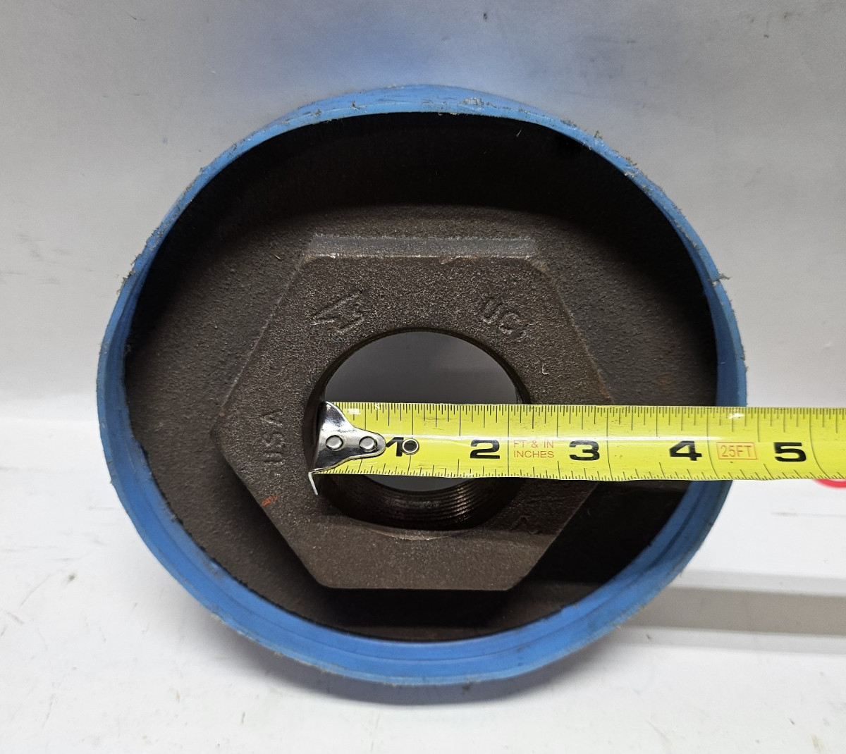 Anvil Black Malleable Threaded Reducing Hex Bushing 6 x 2"