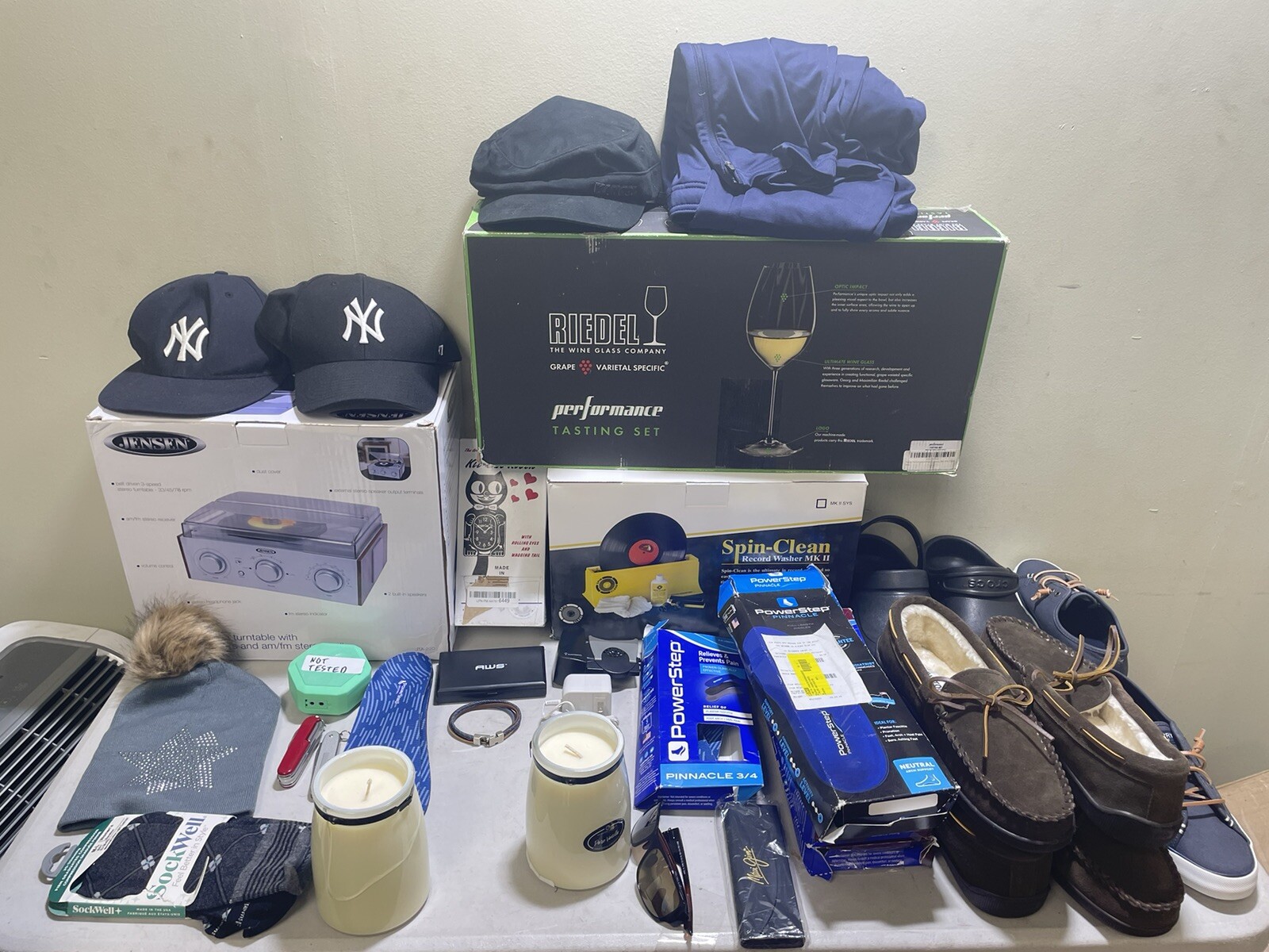 Amazon Wholesale Lot Of 27 Shoes Loafers Caps Sperry Power Step Candles + Knife