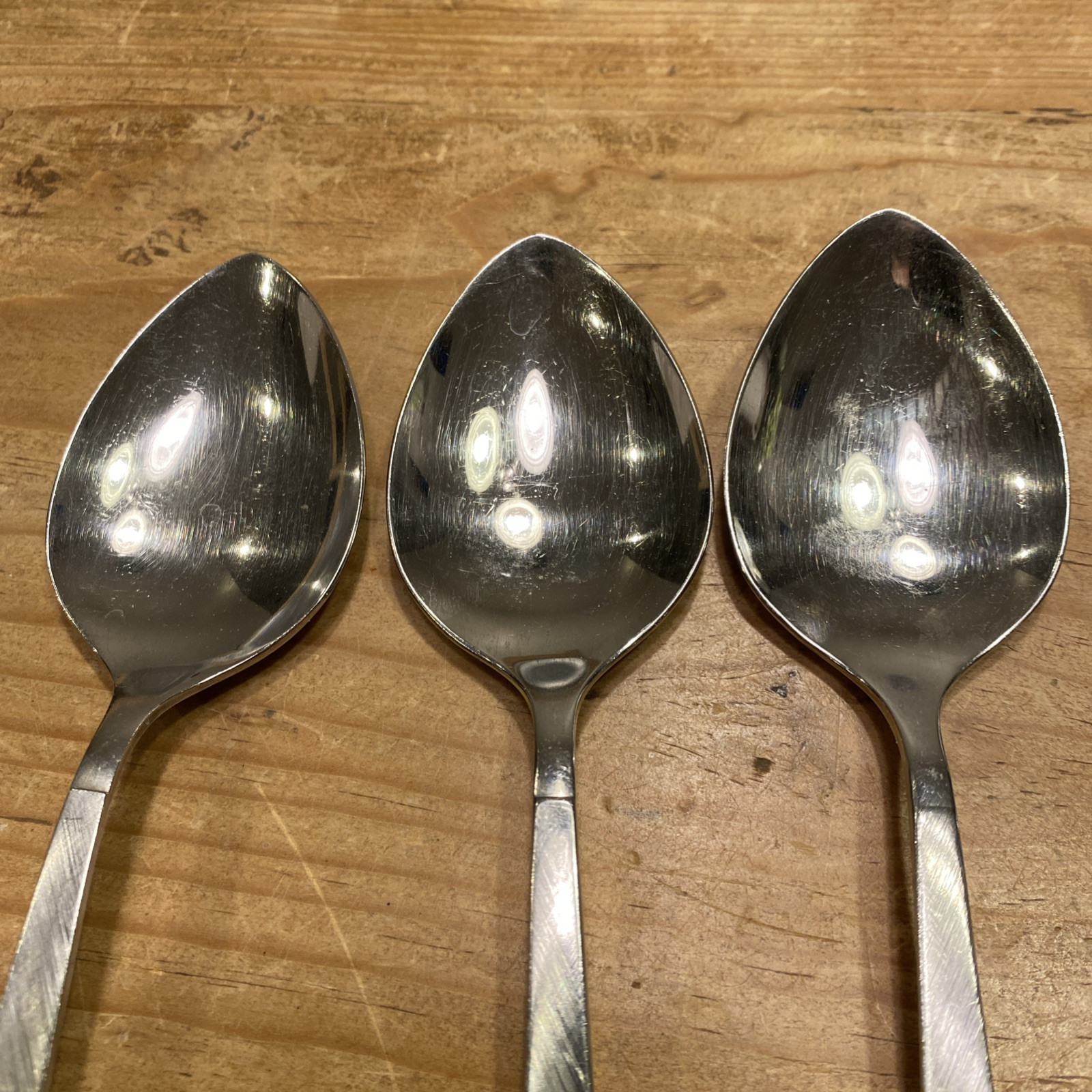 11 Pc Oneida CAPISTRANO Stainless Oneidacraft Deluxe Flatware Spoon Fork Knife