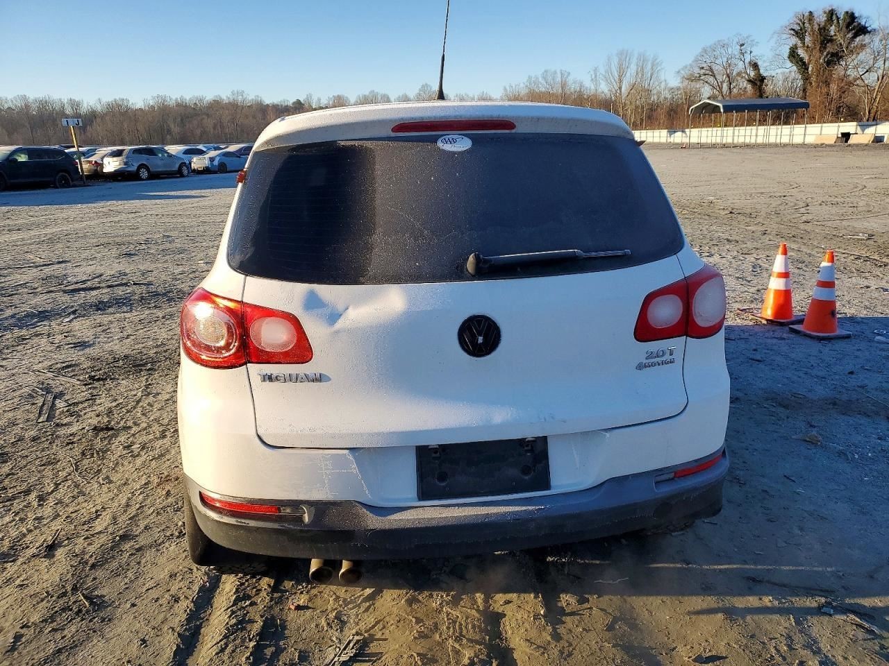 TIGUAN 2011 Glove Box 5024860