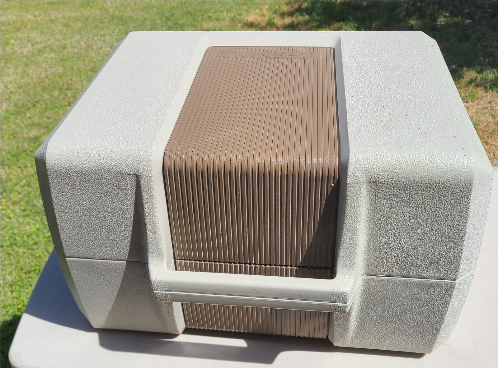 FOR BERNINA 930 CARRYING CASE ONLY