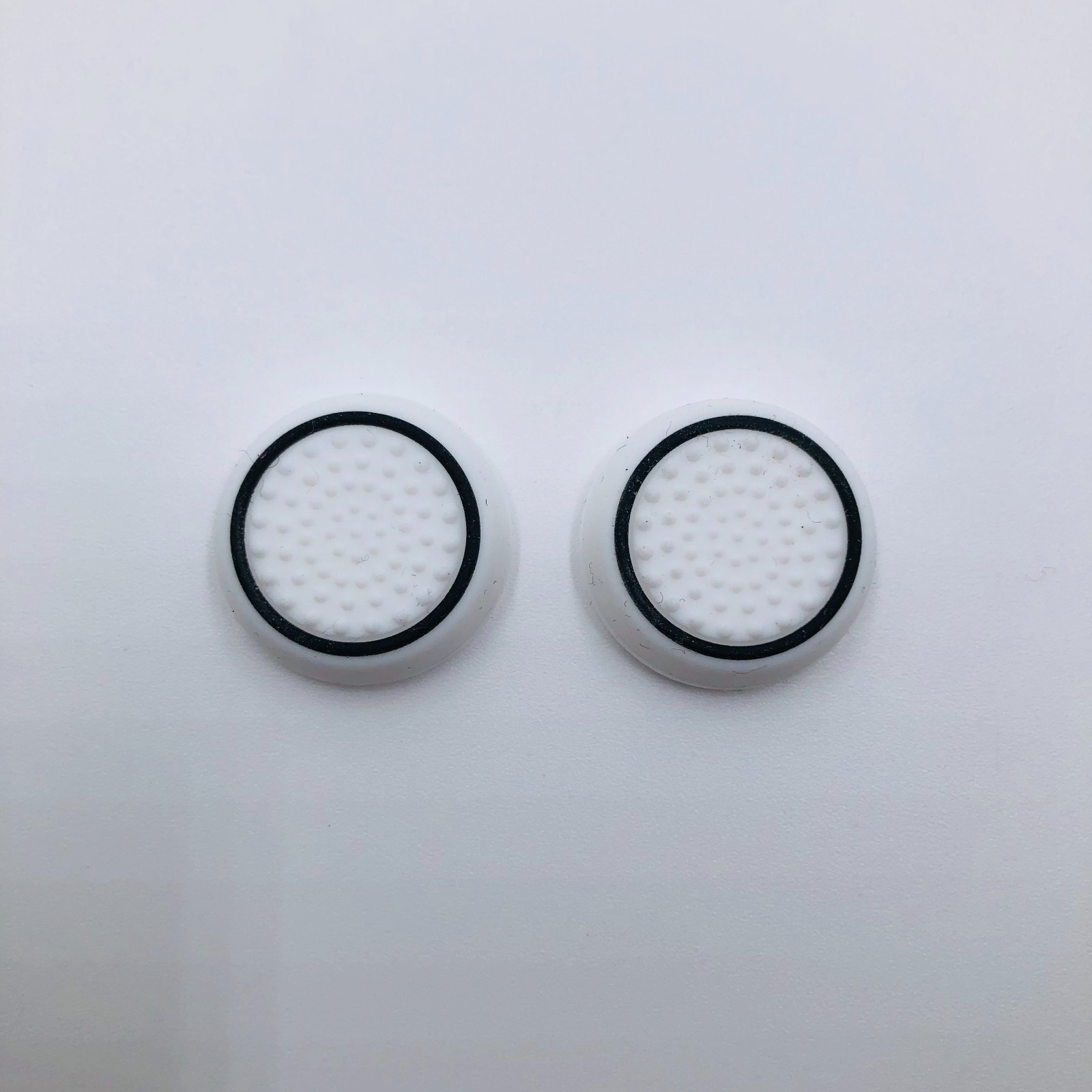 2pcs White / Black Analog Stick Controller Thumb Cover Thumbstick Xbox One PS4 5