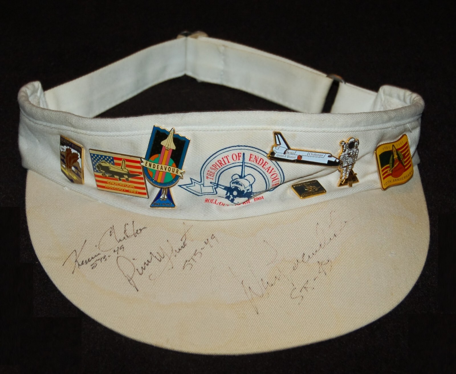 VINTAGE Set of 9 Pins On NASA Hat Autographed by STS-49 Crew! 1991 RARE FIND!