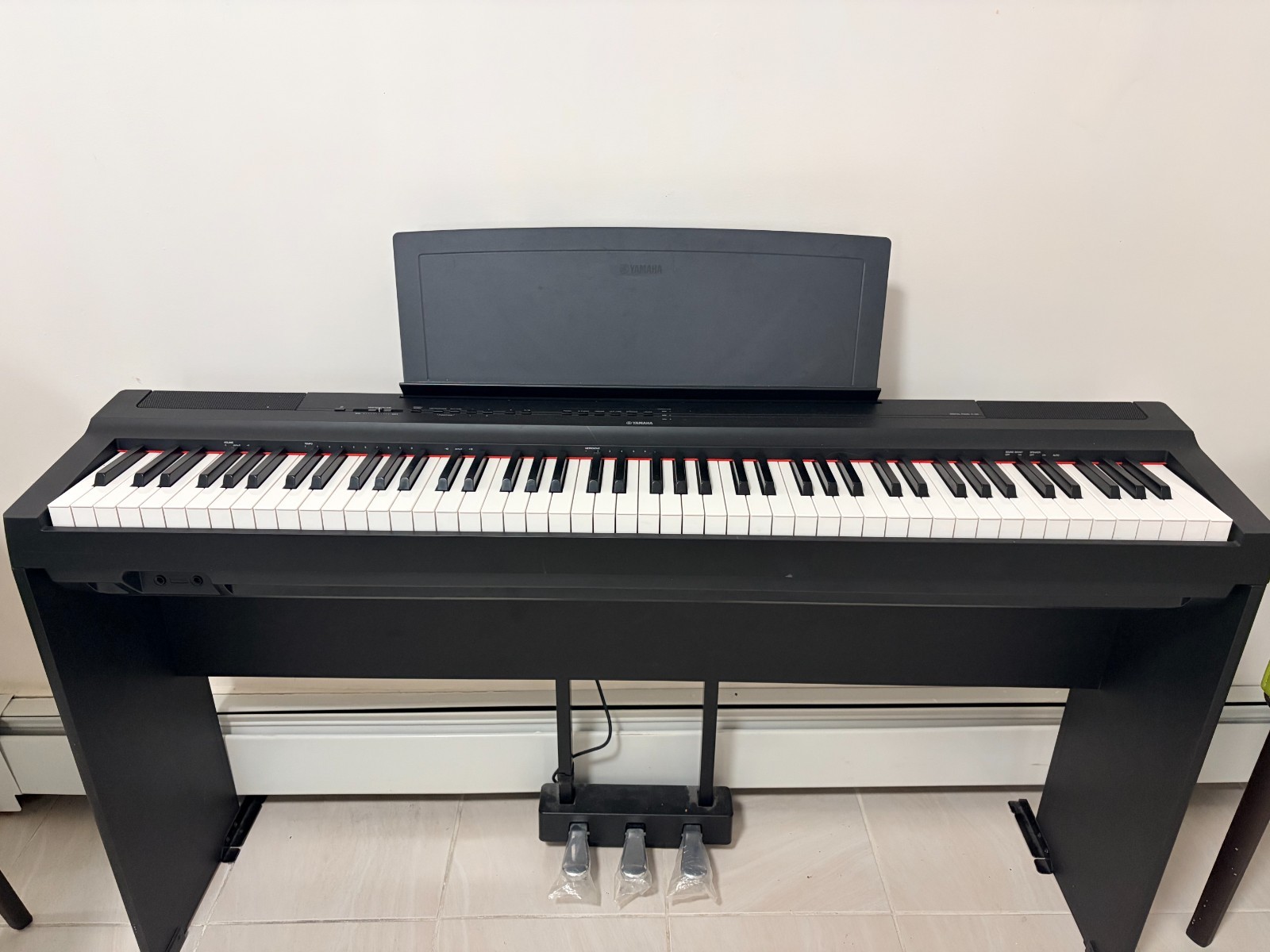 YAMAHA P-125 DIGITAL PIANO (ORIGINAL VERSION WITH USB), GREAT CONDITION