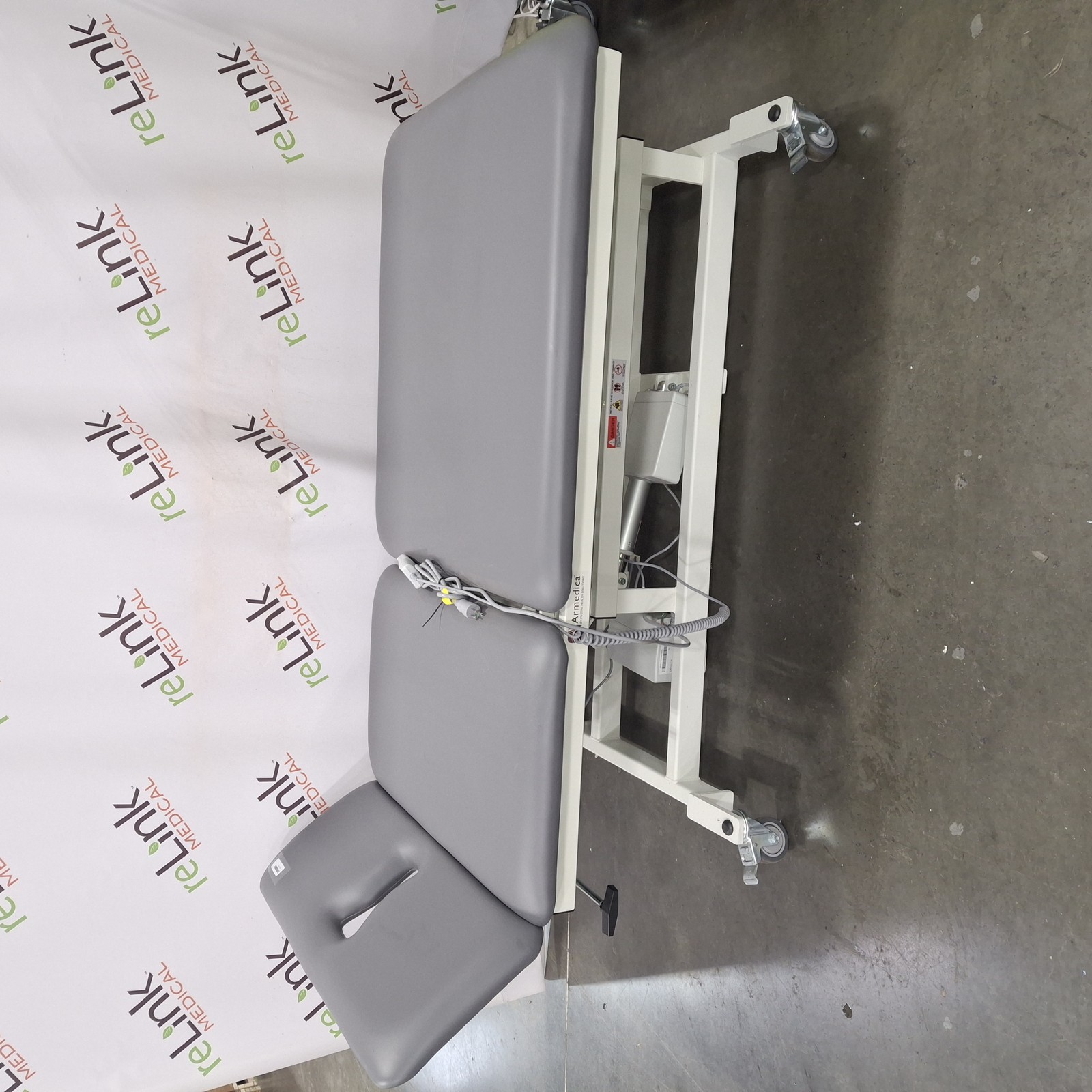 Armedica AM368 Bariatric Treatment Table