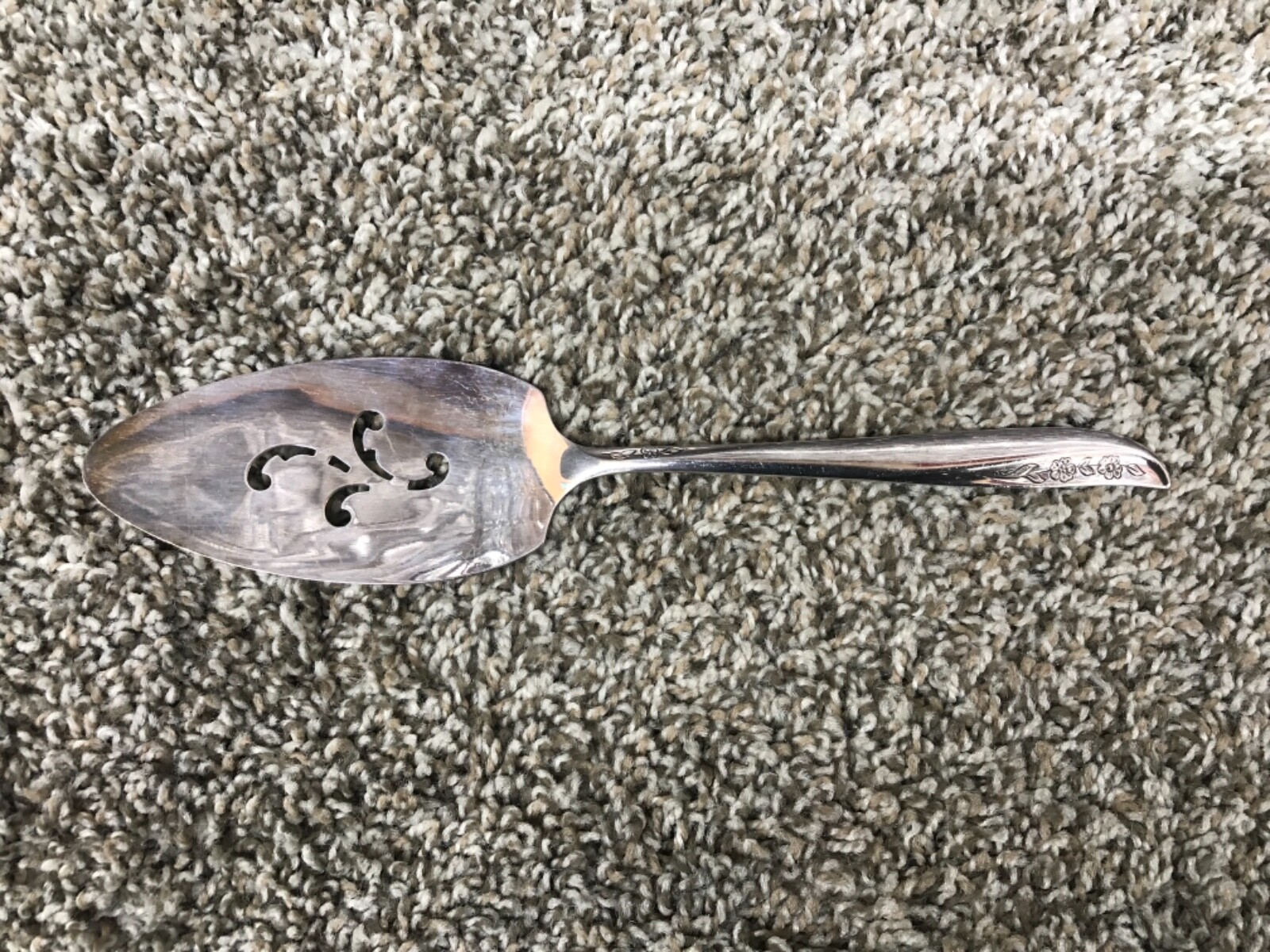 WM. A Rogers Oneida Silver Plate Pie Spatula