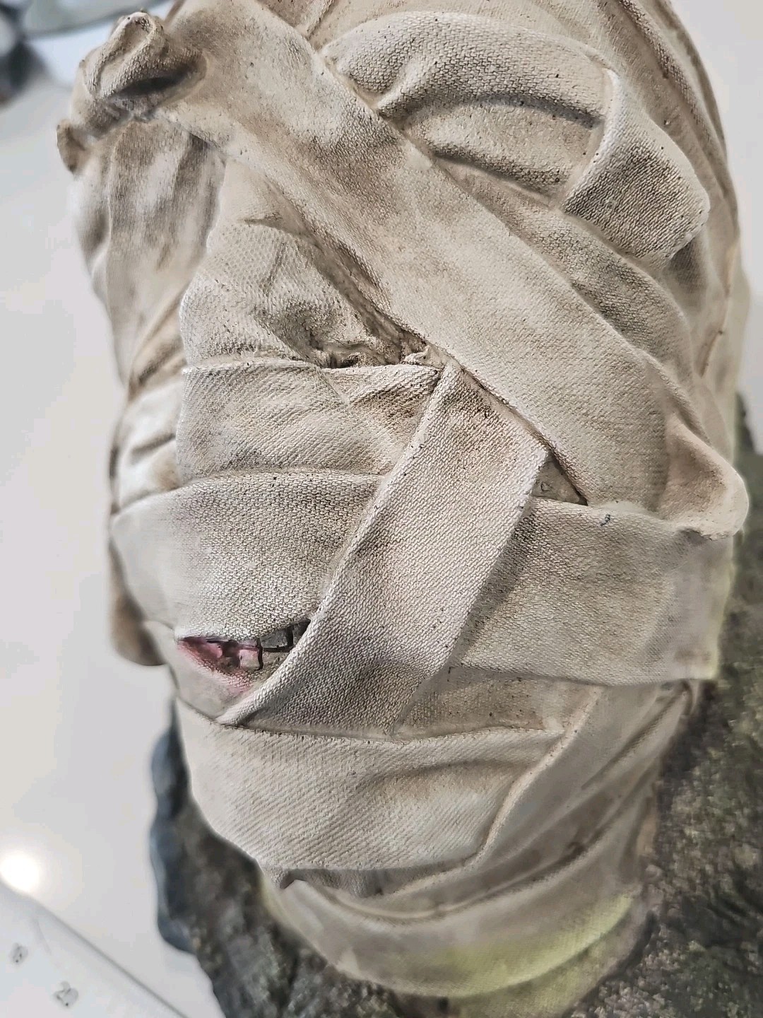 Mummy Head Prop Decor Decroative Halloween ⭐️⭐️FREE SHIPPING ⭐️⭐️