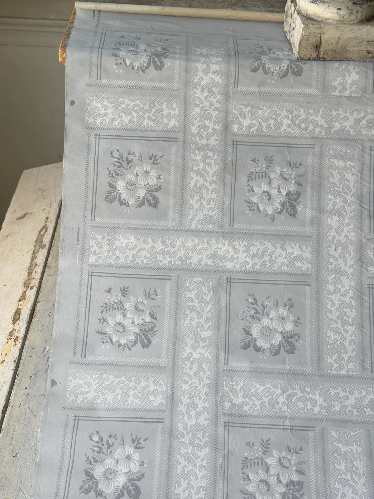 1.1yds (2 avail) Antique Wallpaper Block Printed Floral White Grey Botanical Wa