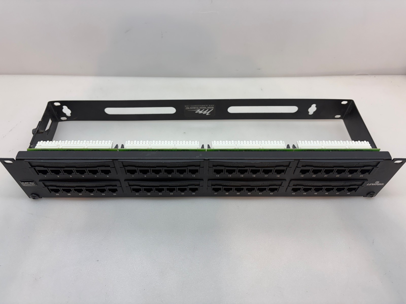 Leviton 5G596-U48 48-Port Cat5 Universal Patch Panel with Bracket Free Shipping
