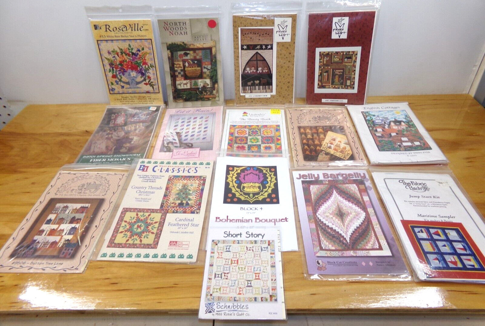 Vintage Lot of Quilt Patterns Lot of 15 Pieceable Kingdom English Cottage & More