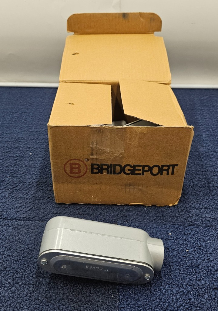 (QTY 5) BRIDGEPORT LR-43CG: 1" Conduit Body Assembly Die Cast Aluminum
