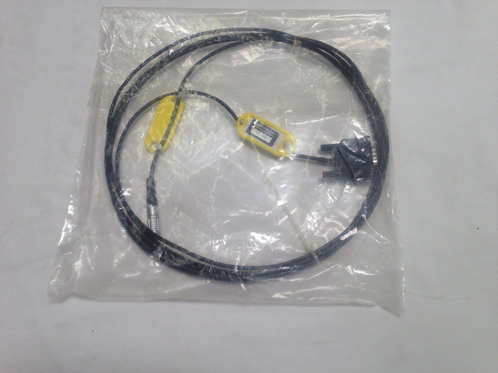 Applied Materials 0620-01185 Cable, Assy. Temp SNSG 3000MMLG PT100 L-H