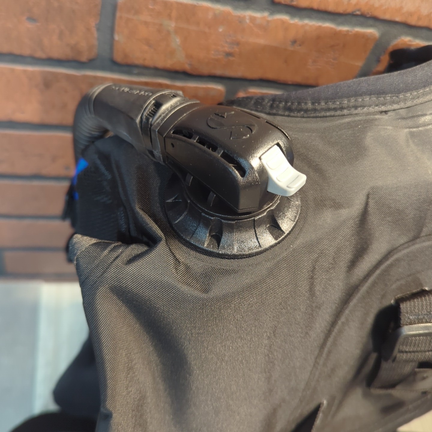 SCUBAPRO Litehawk Diving BCD w/BPI (Black/Blue) Back Inflated Lightweight