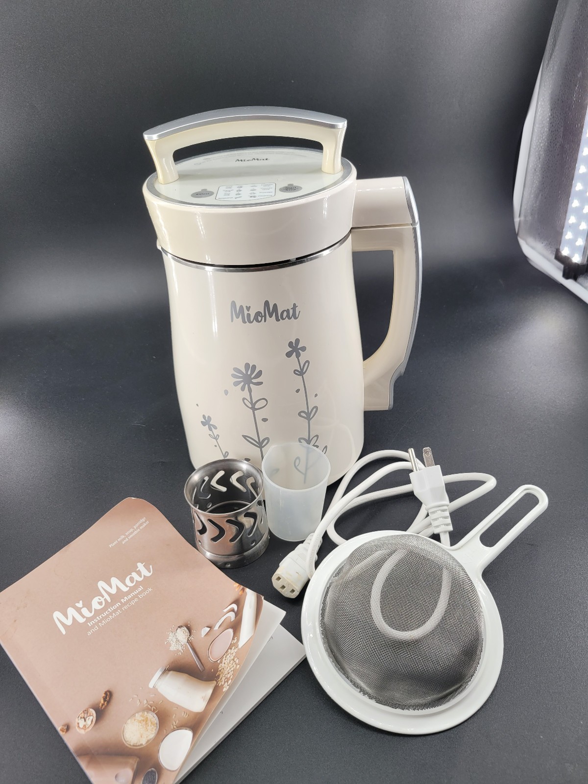 MioMat Plant Based Milk Soymilk & Soup Maker