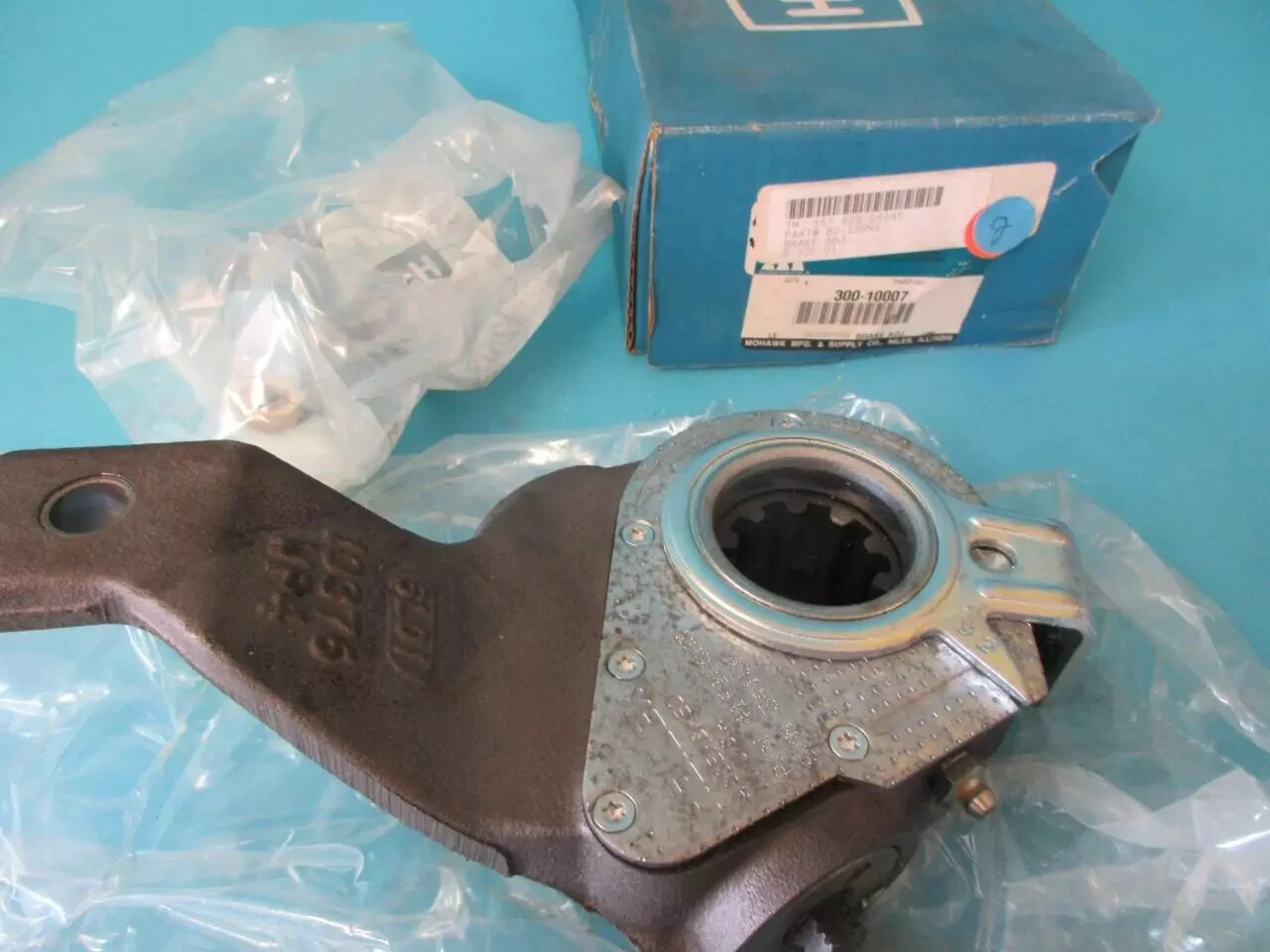 New Haldex Mohawk Automatic Brake Slack Adjuster Front Flyer p/n 300-10007