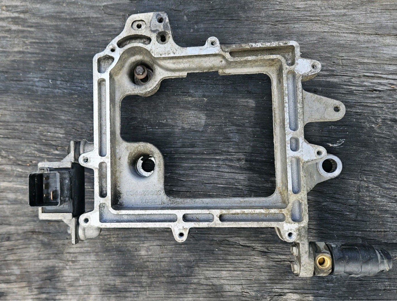 3005299C3 International Maxxforce13 ECM Mounting Bracket - USED - OEM -