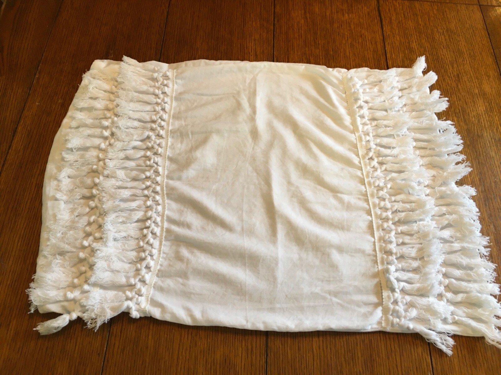 Micro Fiber White pillowcase with fringe 1 standard size