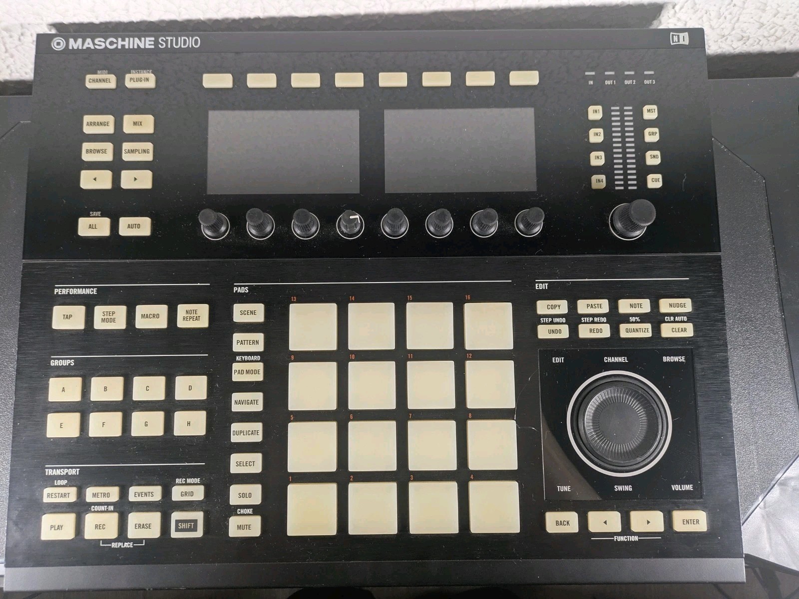 Maschine Studio  Native Instruments - Black Tested Working