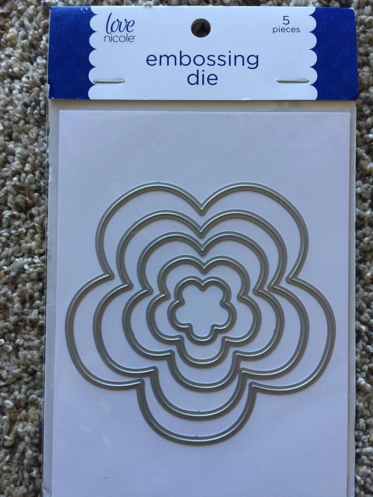 Love Nicole Embossing Die Nesting Flowers 5 dies STC0277 NEW