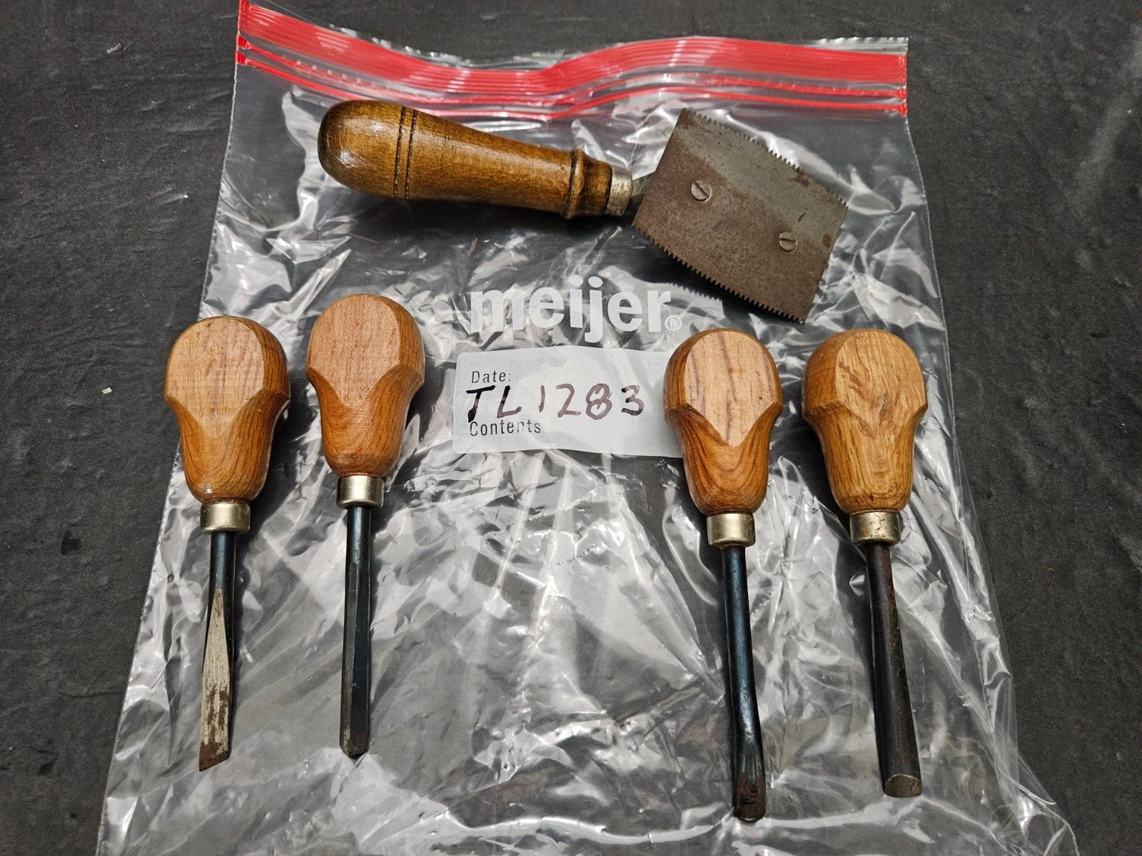 4PC MIFER PALM HANDLE CARVING TOOL SET WITH A SAW (TL1283)