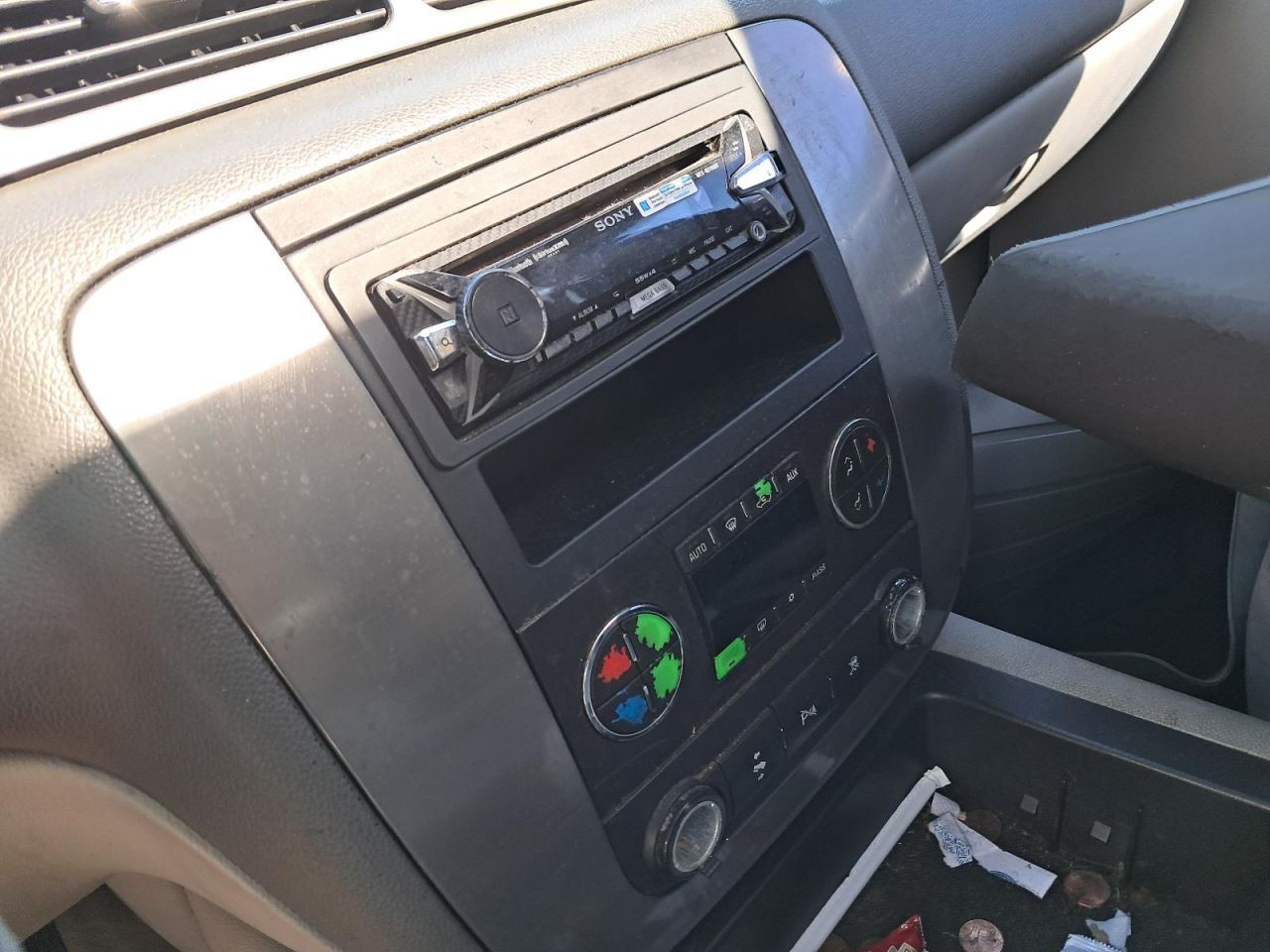 YUKON 2008 Glove Box 4826678