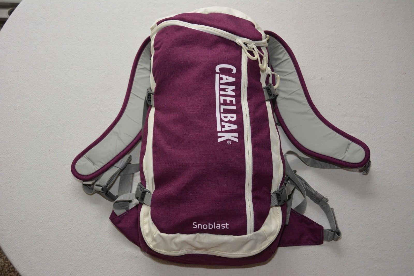 MINTY! $132 CamelBak SnoBlast 22 Hydration Back Pack W/ Insulated Reservoir