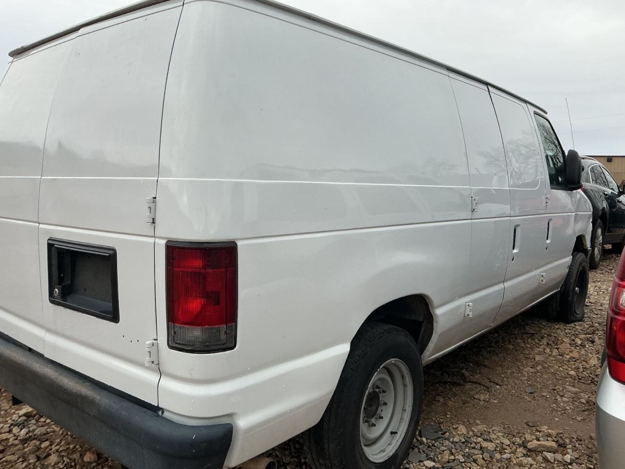 E150 2014 Glove Box 4995413