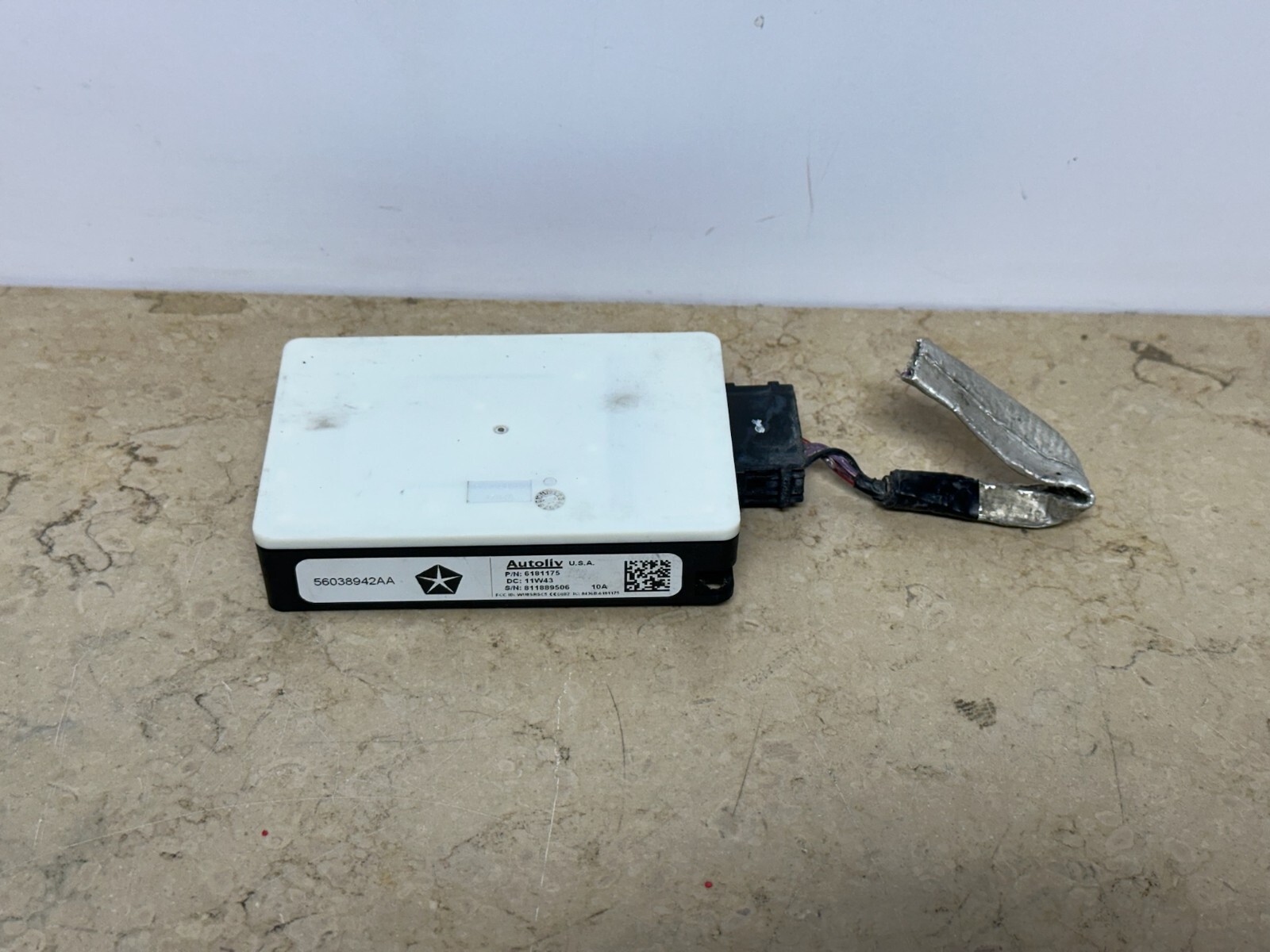 2011-2013 Chrysler Jeep Dodge Blind Spot Detection Sensor Module 56038942AA OEM