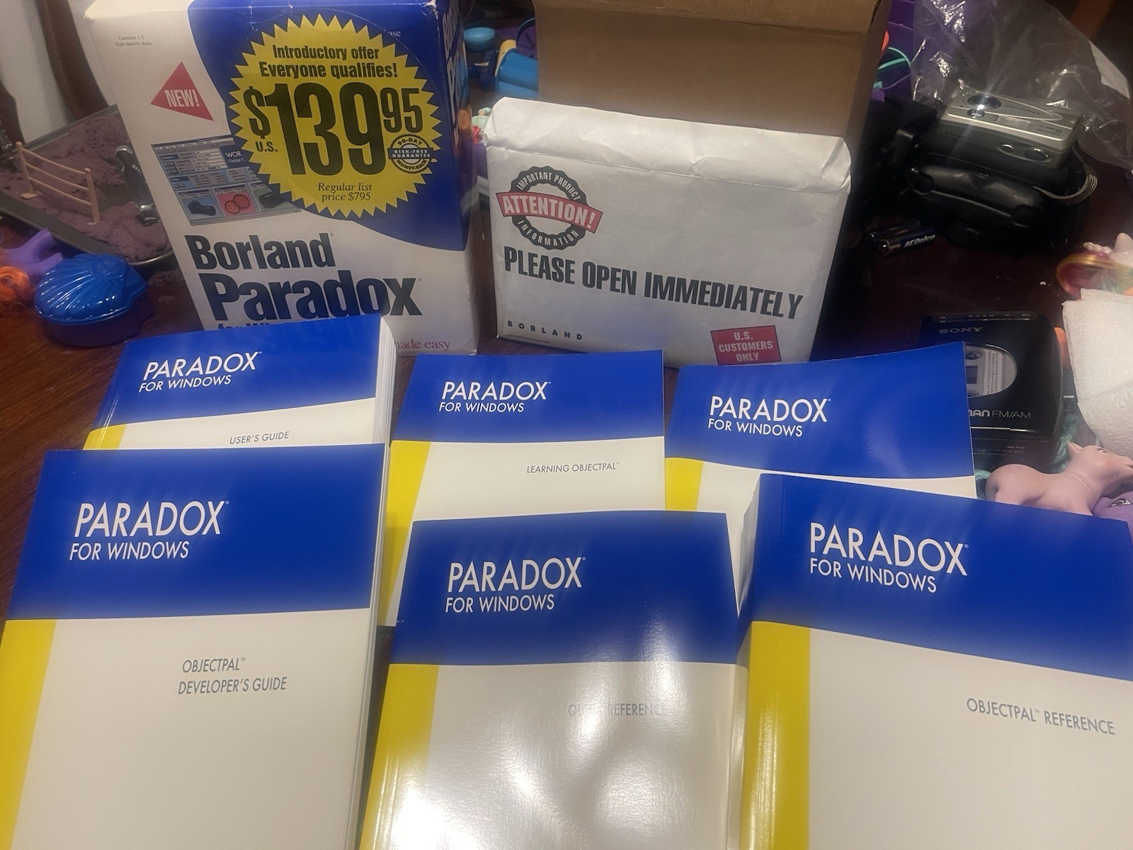 Borland Paradox Version 7 for Win95 & NT w/ Original Box MANUALS ONLY