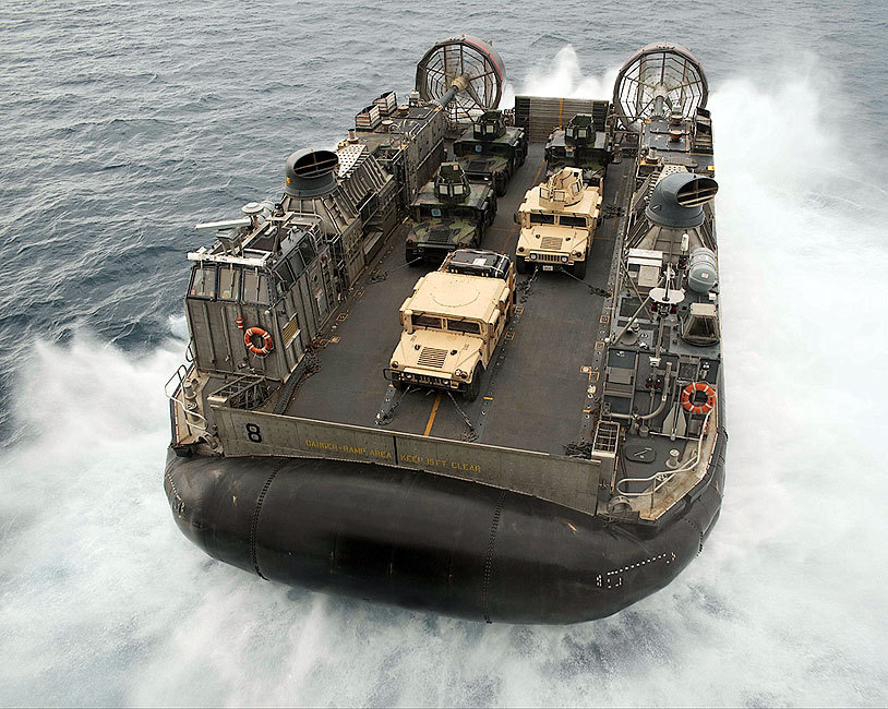 US NAVY LANDING CRAFT AIR CUSHION WITH VEHICLES 8x10 GLOSSY PHOTO PRINT