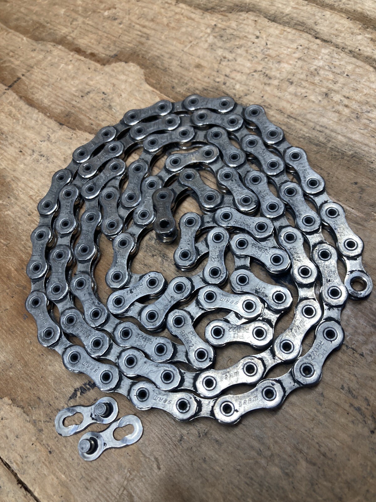 SRAM RED22 11 Speed Chain PC-RED22 102 links w/ quick link