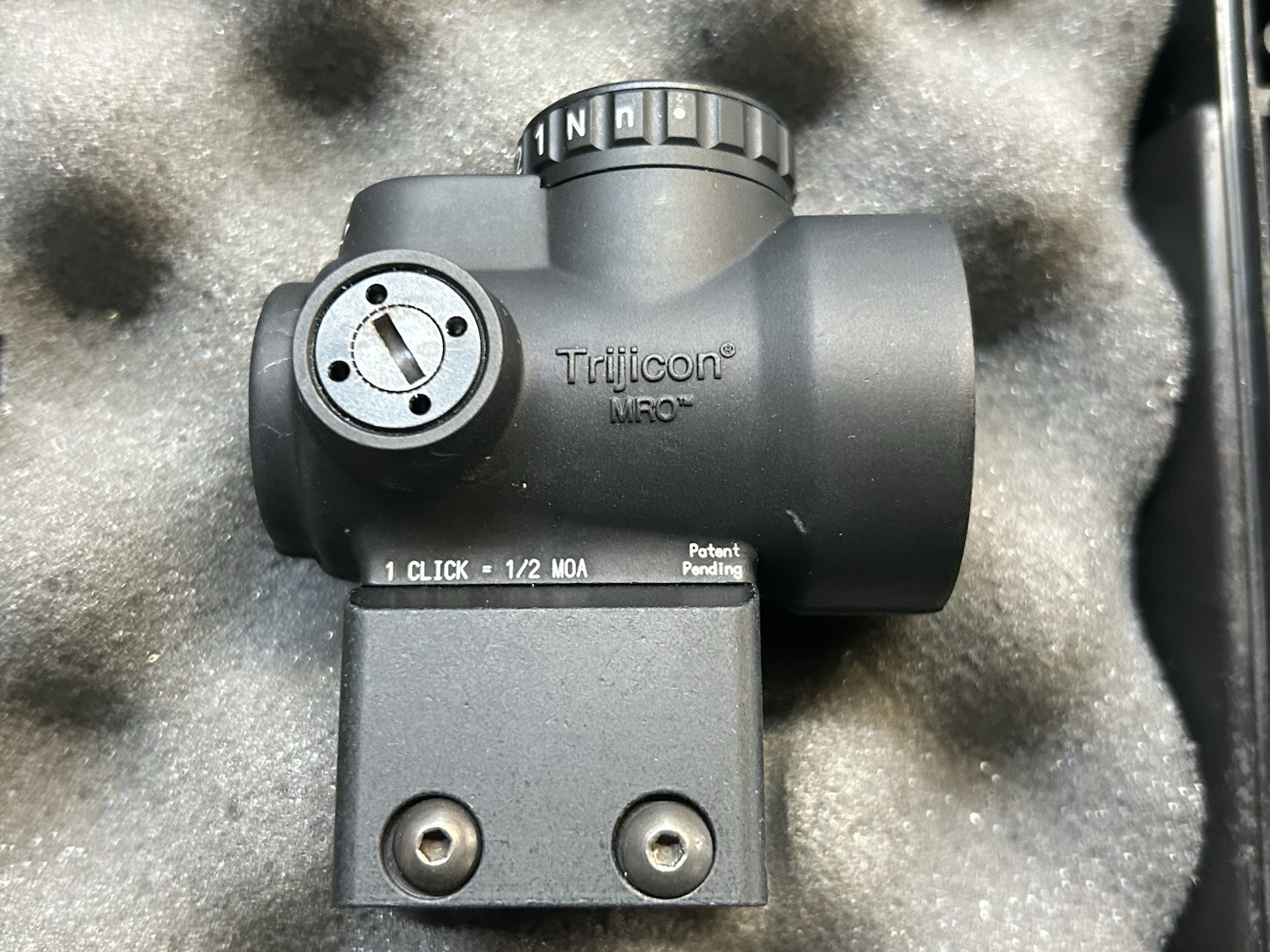 Trijicon MRO-C-2200006 1x25 Red Dot Sight