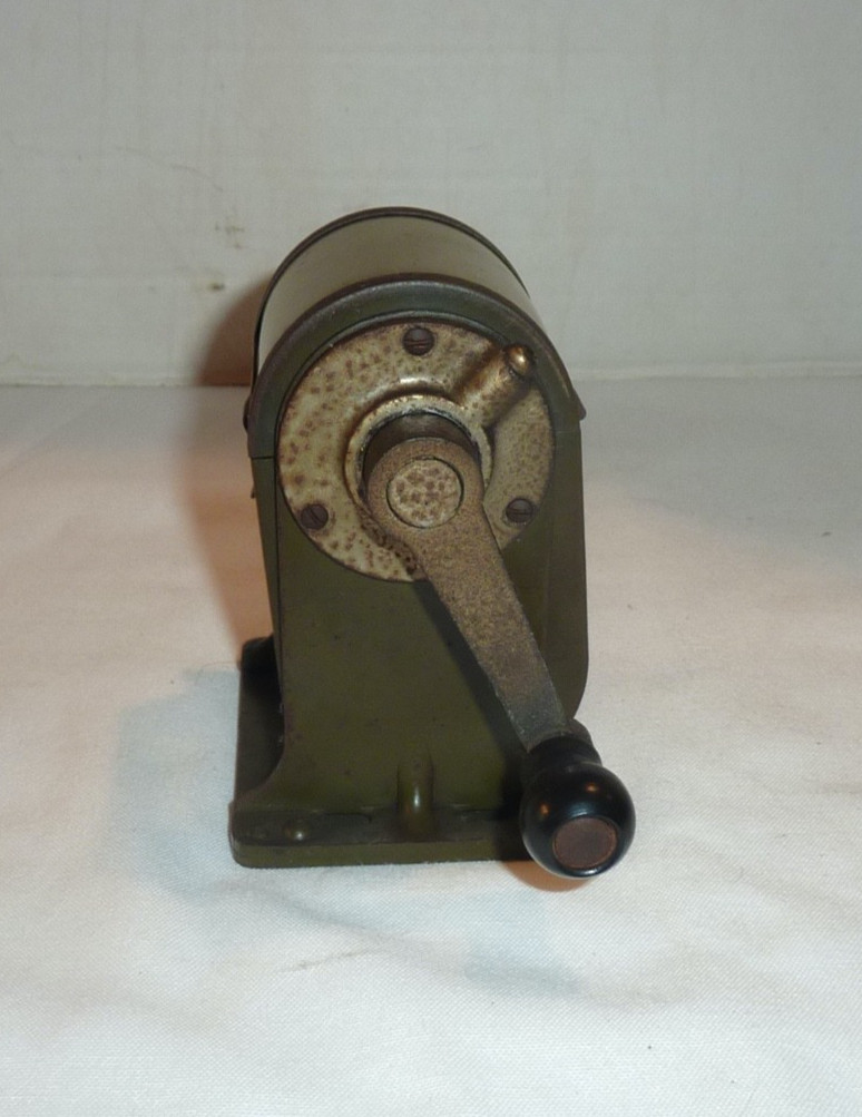 vintage dexter no 3 pencil sharpener