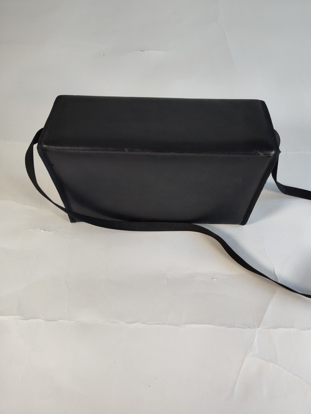 Nikon Ss-29 Black Camera Case Shoulder Strap Preowned Condition.