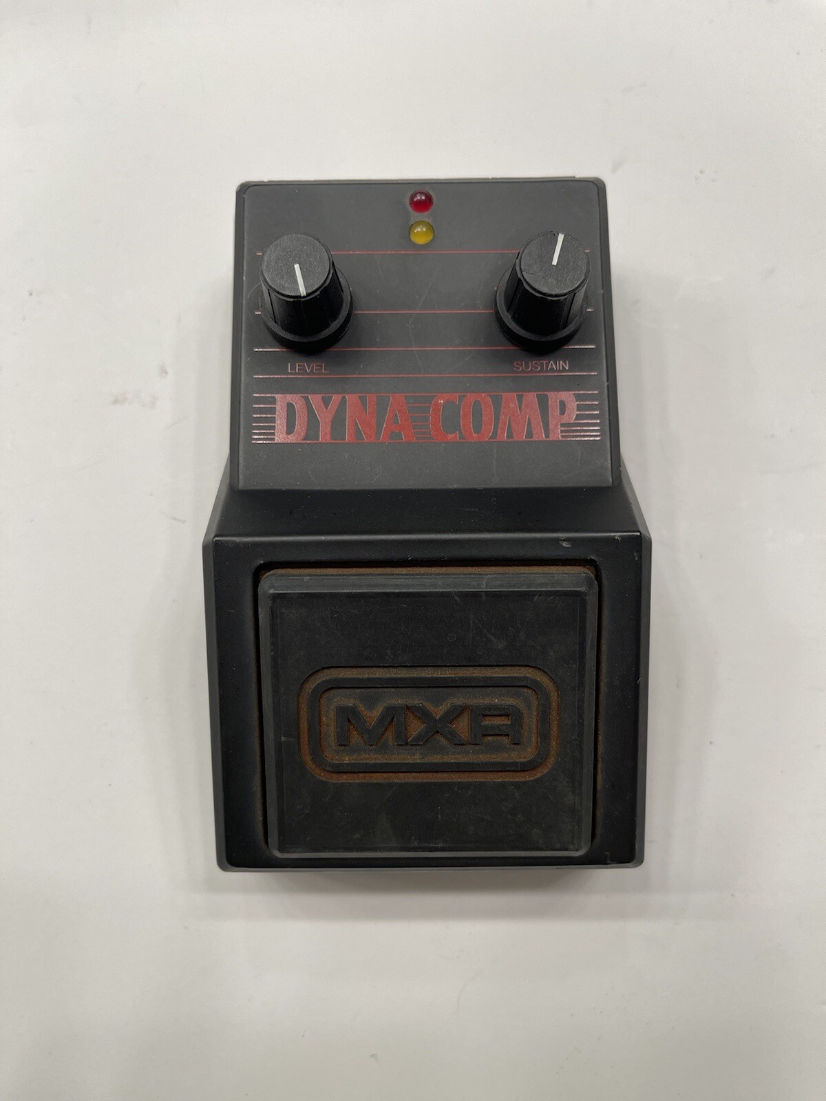 MXR M-202 Dyna Comp Compressor 2000 Series Rare Vintage Guitar Effect Pedal
