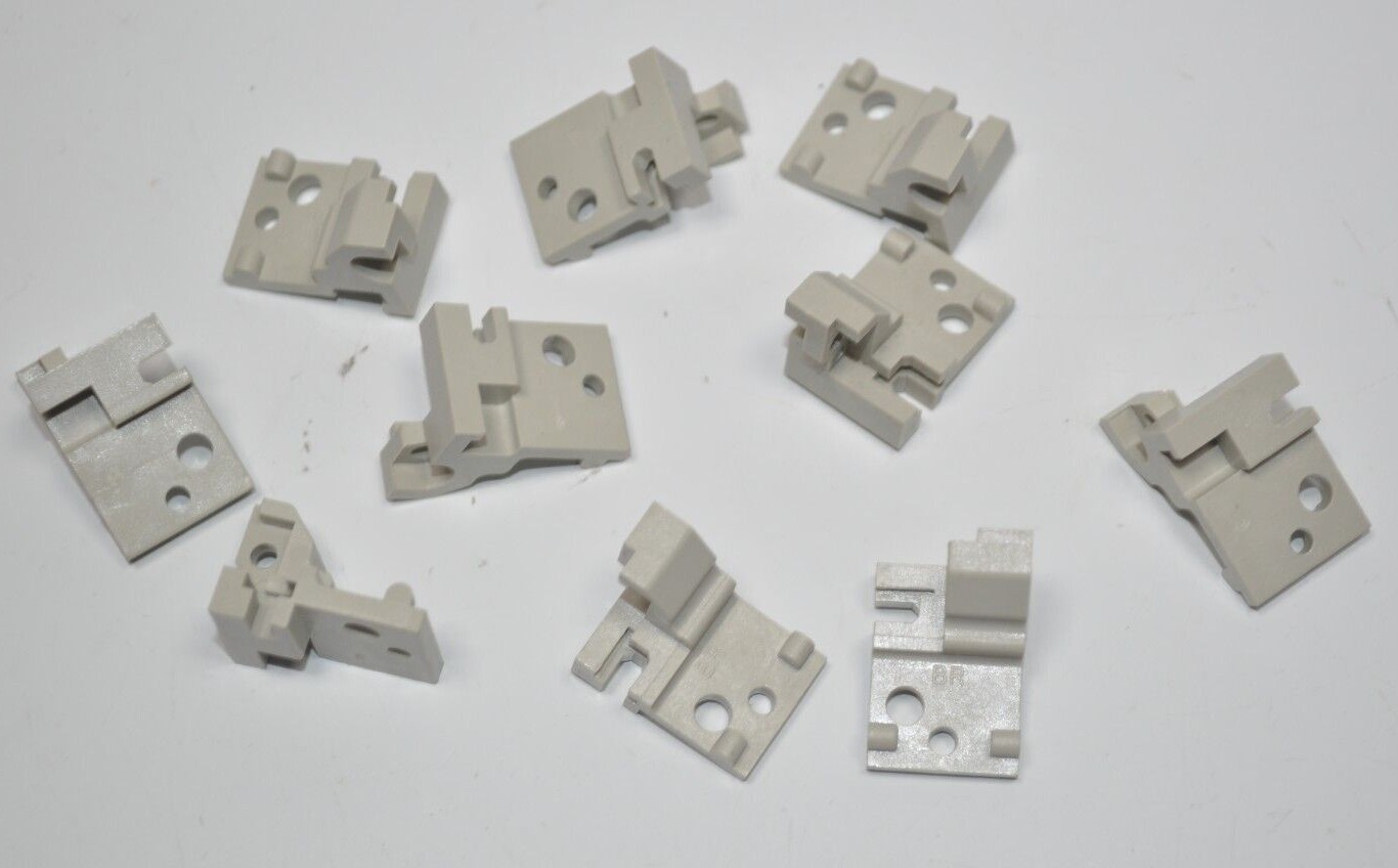 Lot of 10 NEW Schroff 69001-893 Top Locking Brackets