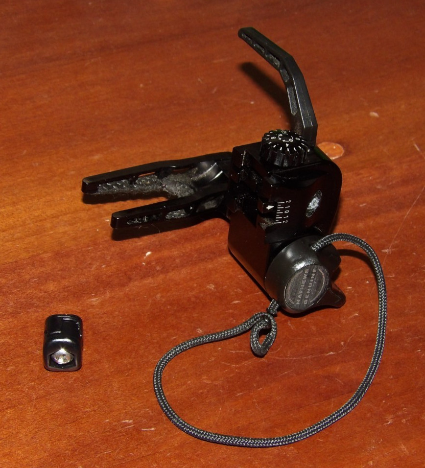 Mathews Ultrarest Integrate MX QAD- Black - Bow Rest- LEFT Handed Integrated