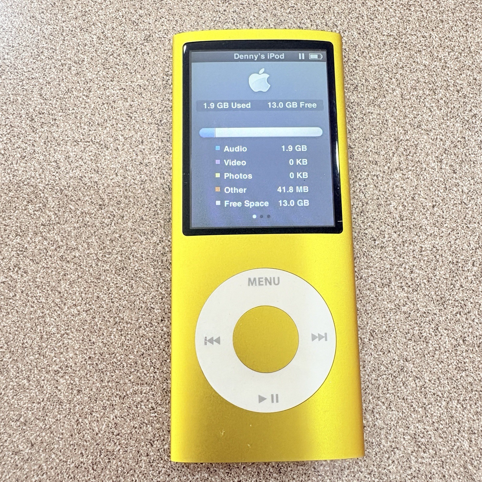 APPLE iPod Nano A1285 4th generation 2008 16Gb Gold Yellow HTF Needs_New_Battery