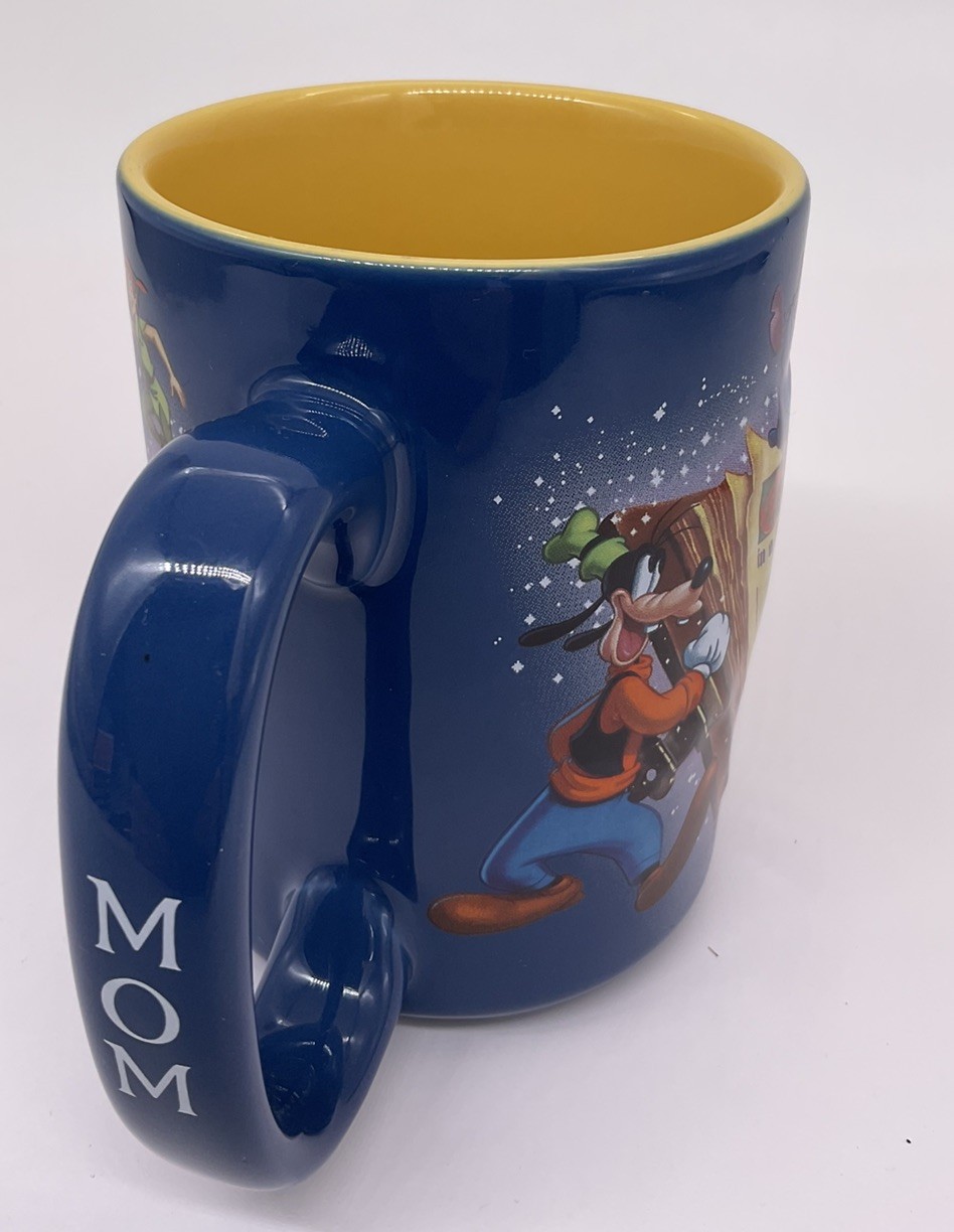 Disney - 15 Magical Years - Winnie The Pooh - Disneyland Paris - 3D Mug " MOM "