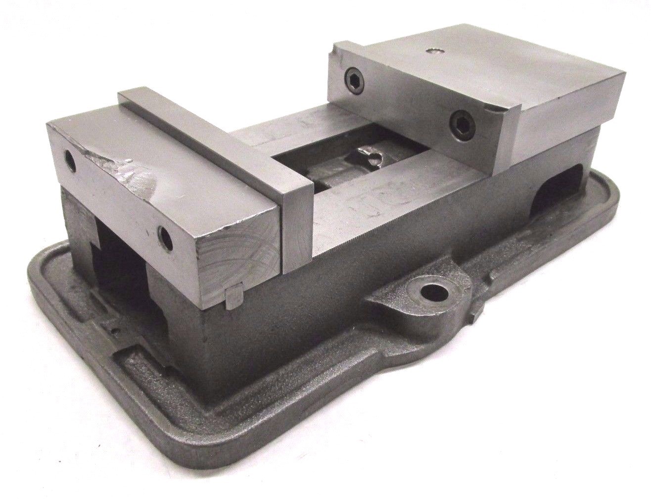 KURT ANGLOCK 6" MILLING MACHINE VISE w/ JAWS - #D60