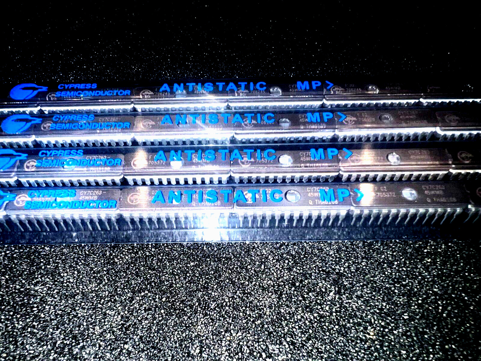 CY7C263-45WMB