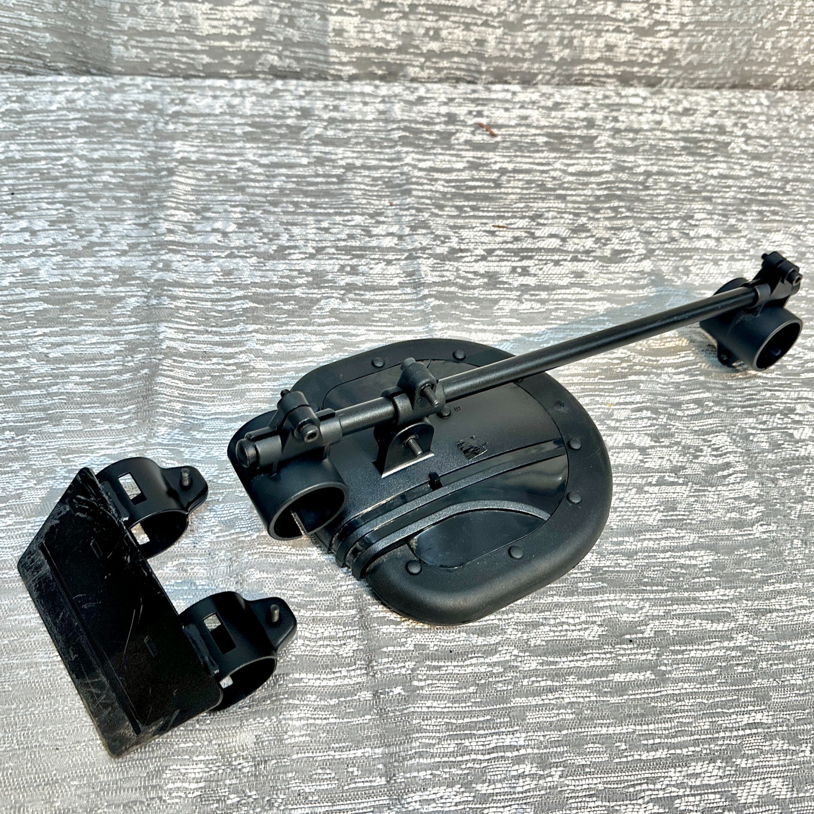 ALESIS DM5 Single Zone Pad For Electronic Drum Kit W/ Bracket & Kick Drum Stand