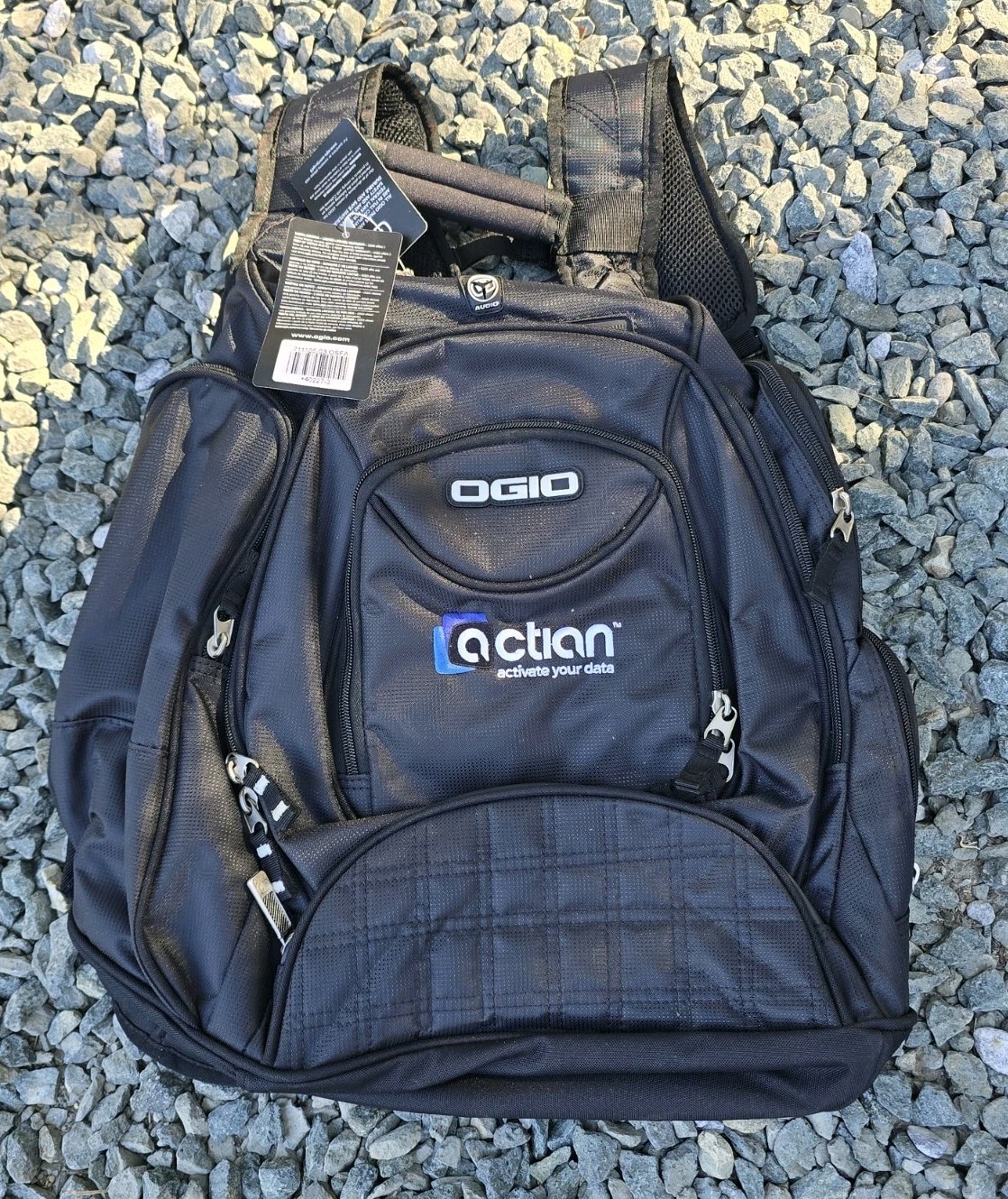 /L@@K Brand New OGIO Metro Pack 711105 Backpack, Laptop Sleeve -Black. Branded!