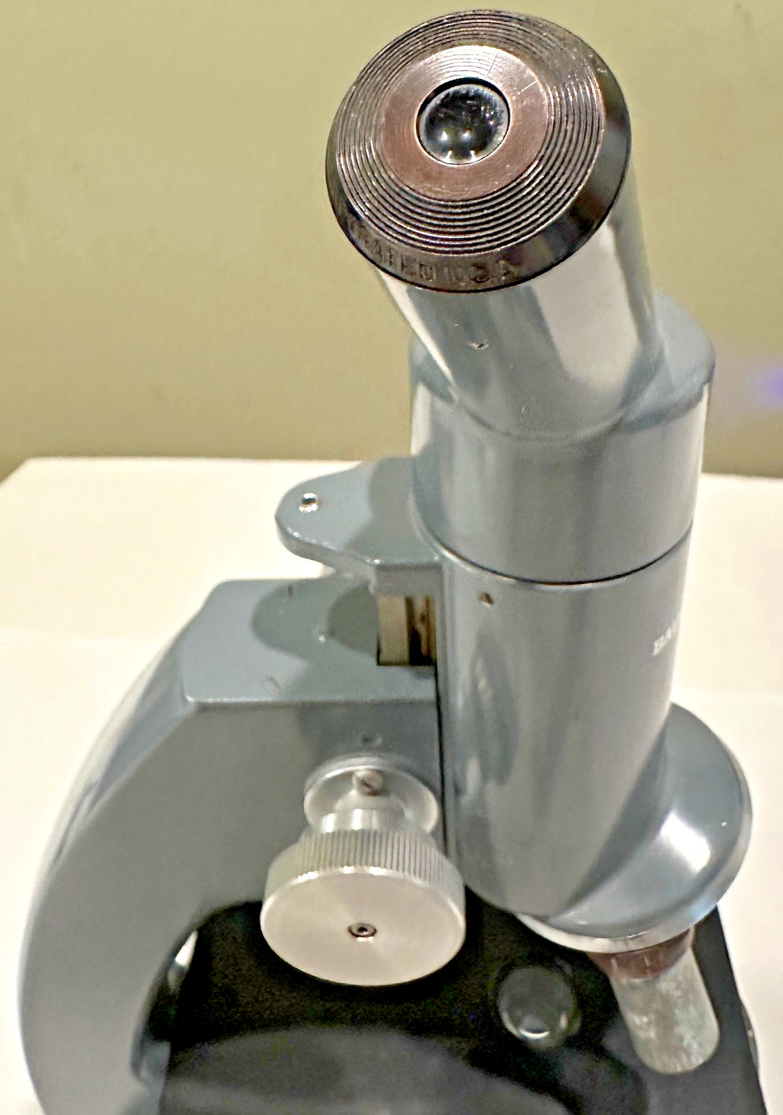 BAUSCH & LOMB IST Vertical Monocular Microscope 10X & 43X Magnifying Lens