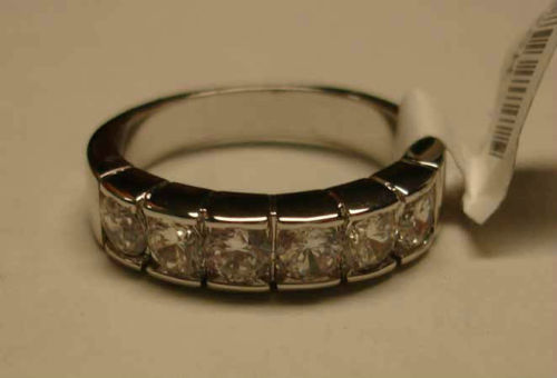 6 ROUND CUT CUBIC ZIRCONIA WEDDING BAND RING, SIZES: 5 THRU 9