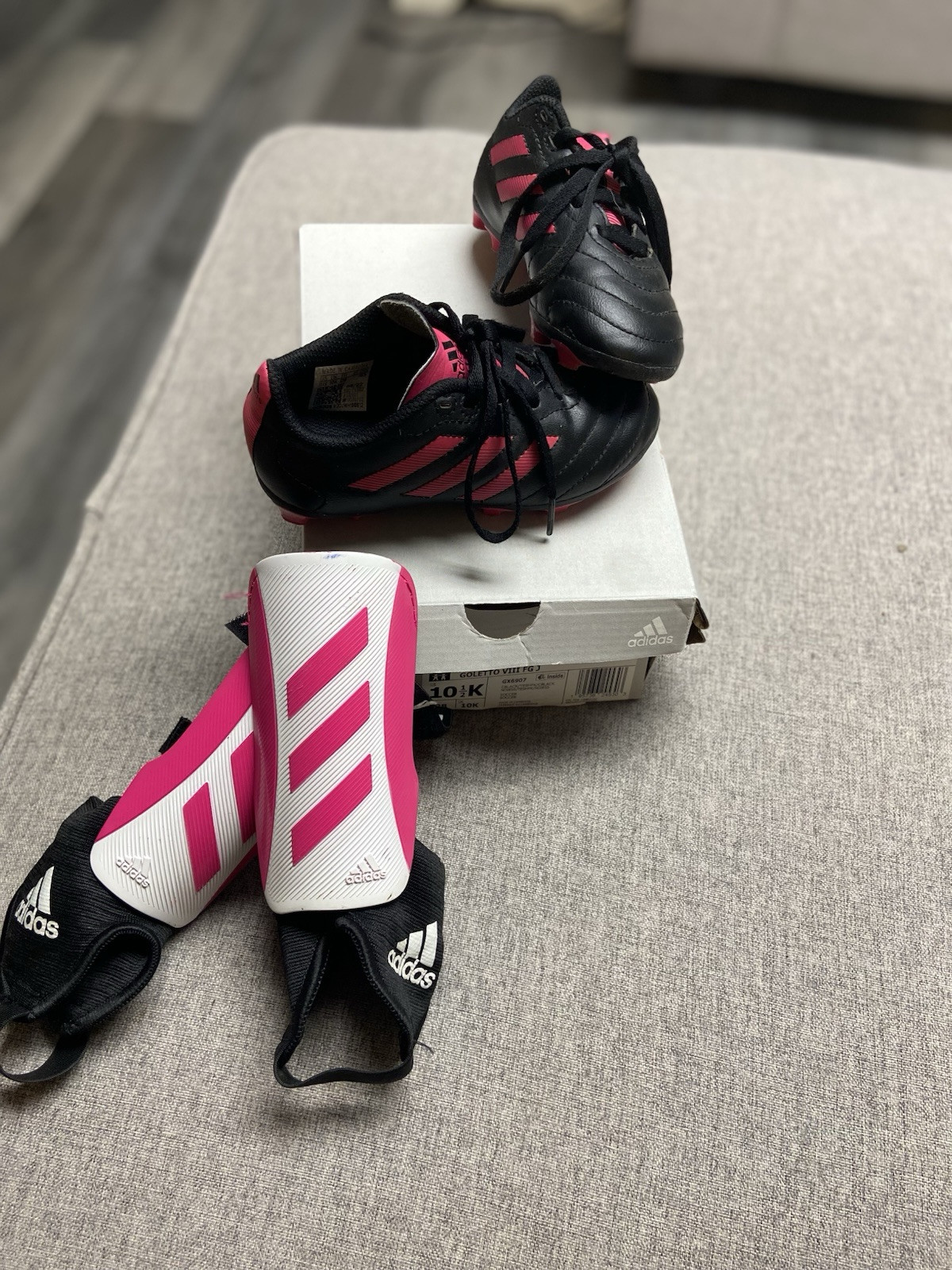 Girls Adidas 10 1/2 Soccer Cleats And Shin Guards