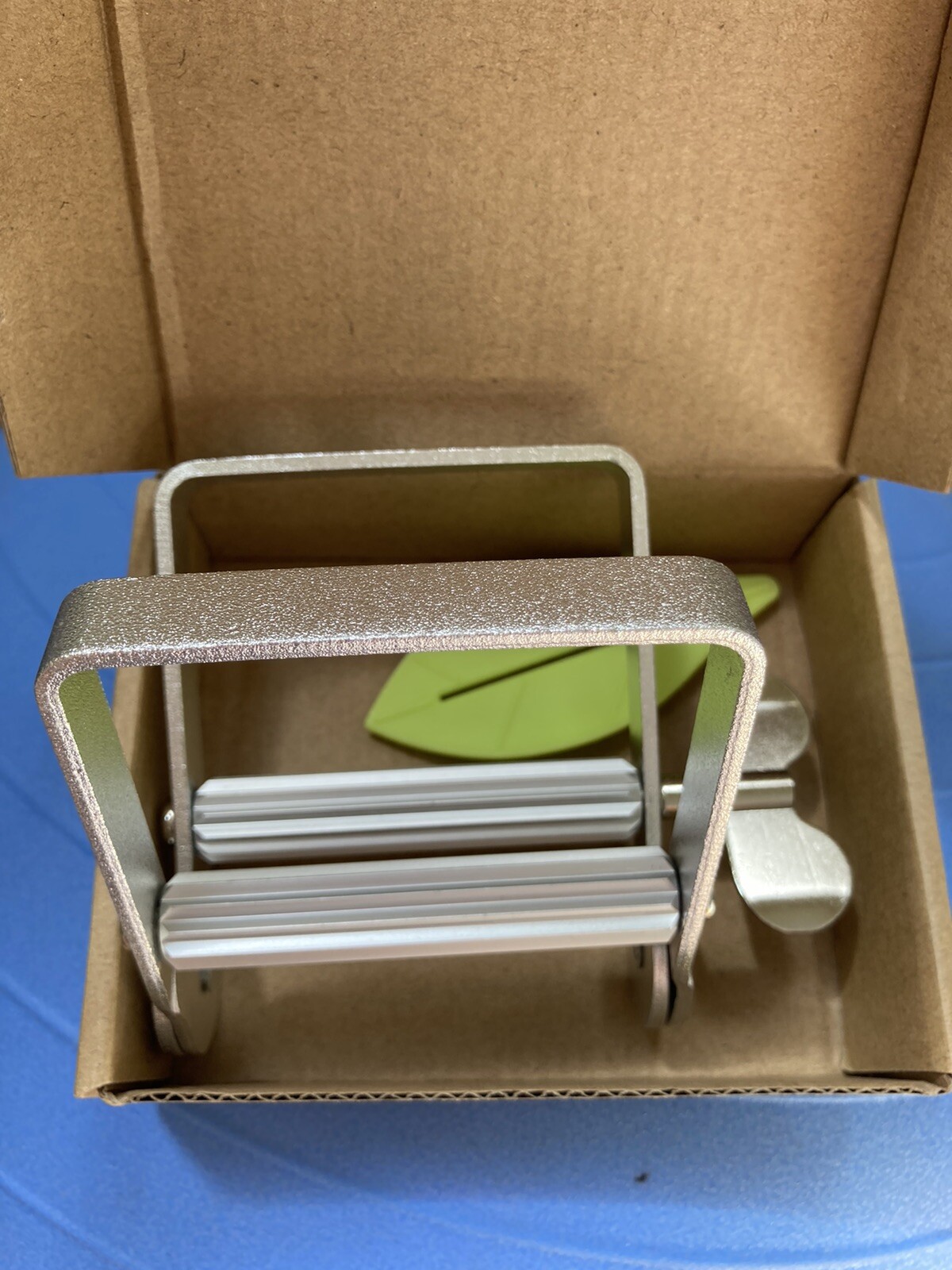 Tube Squeezer - Metal - For Toothpaste, Paint Tubes, etc. AT FUNG Brand