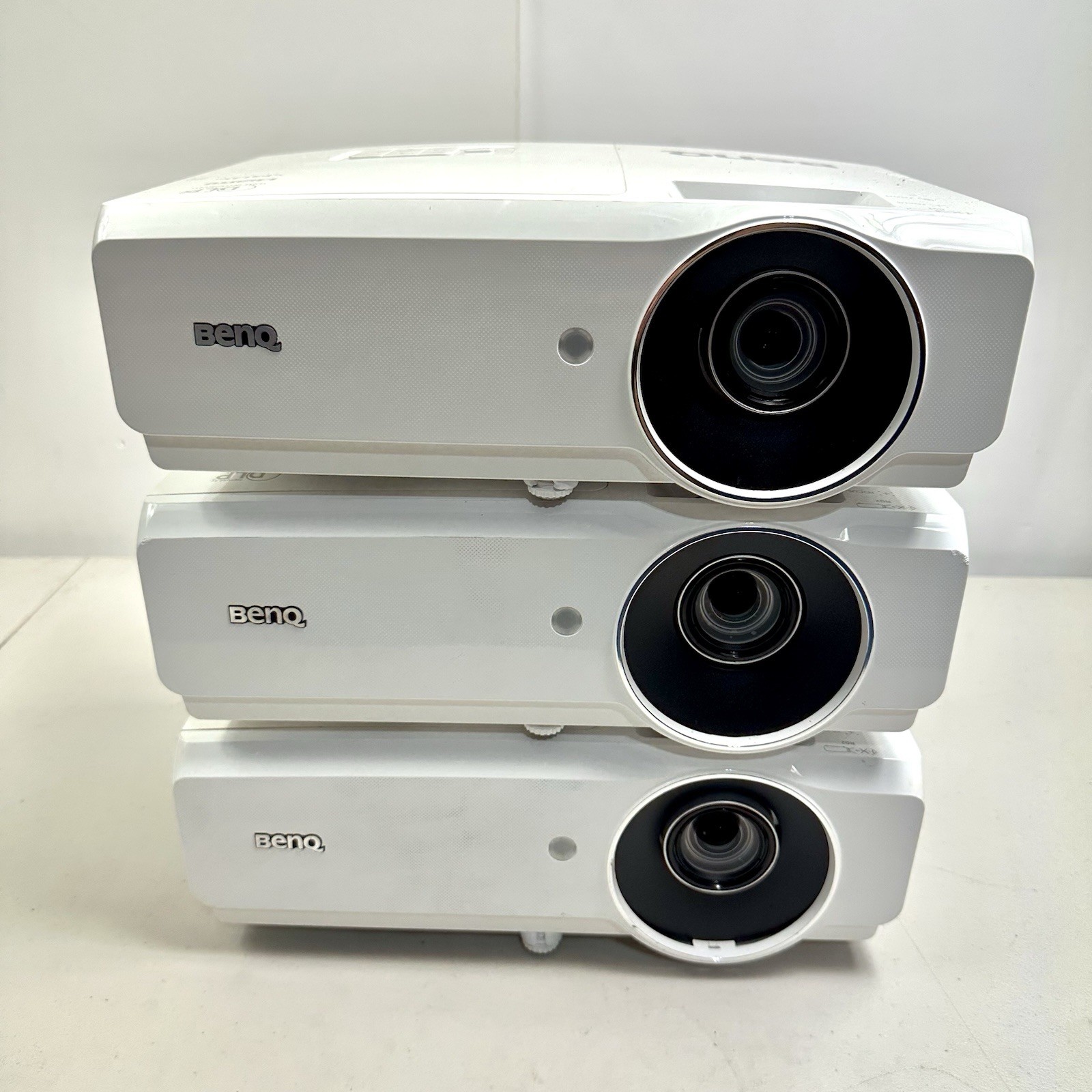 Lot Of 3 BenQ MH750 Meeting Room Projector 4500lumens Full 1080p NEEDS NEW LAMPS