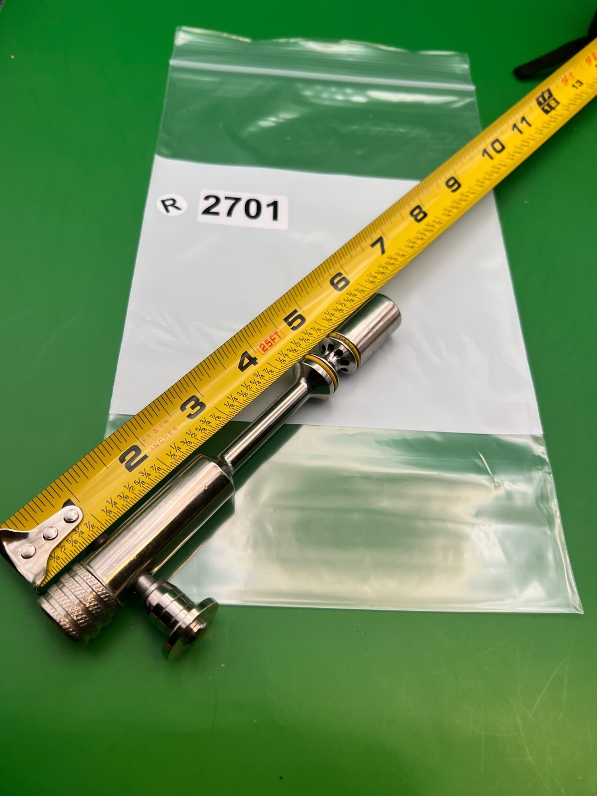 Autococker Bolt